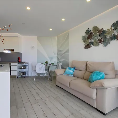 Ocean Garden 2br Climatized Pool & Parking Apartment *