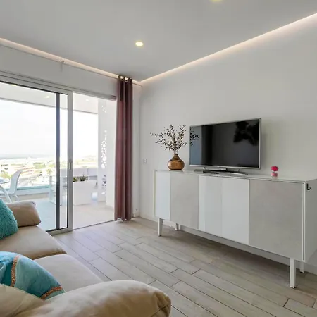 Ocean Garden 2br Climatized Pool & Parking Apartment Costa Adeje (Tenerife)